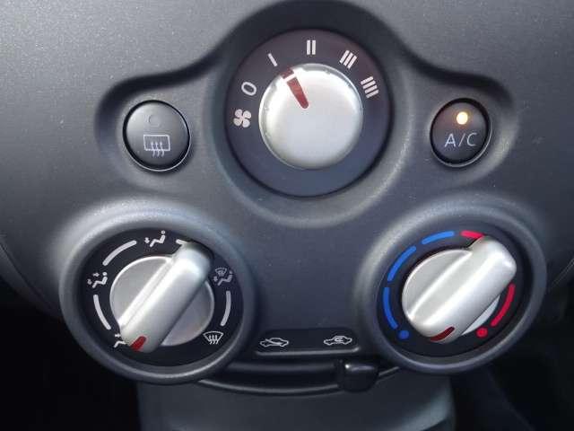 ノート Ｘ　雹災未修理車　ＭＭ１１２－Ｗメモリナビ　ワンセグＴＶ　ＣＤ再生　Ｂｌｕｅｔｏｏｔｈオーディオ　アイドリングストップ　ＥＴＣ　インテリジェントキー（15枚目）