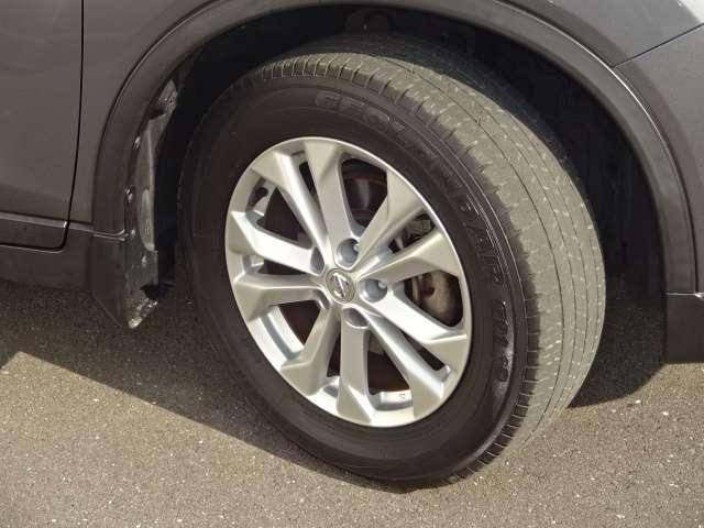 エクストレイル ２０Ｘｔ　エマージェンシーブレーキパッケージ　メモリナビ　フルセグＴＶ　録音・ＢＴオーディオ　ＣＤ再生　ＵＳＢ接続　ドライブレコーダー　全周囲カメラ　ＬＥＤヘッドランプ　オートライト　クルーズコントロール　ＥＴＣ　アイドリングストップ（20枚目）