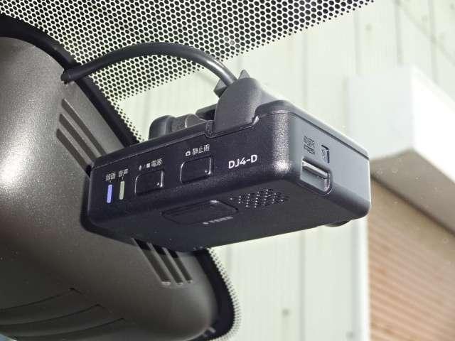 セレナ e-パワー ハイウェイスターV MM519D-Lメモリナビ フルセグTV DVD・ブルーレイ再生 録音・BTオーディオ USB接続 全周囲カメラ ETC2.0 両側電動スライドドア ドライブレコーダー LEDヘッドランプ(14枚目)