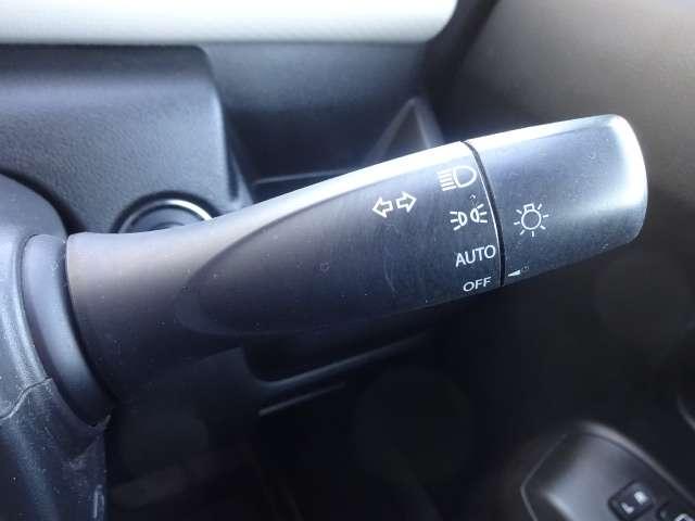 ワゴンＲ ハイブリッドＦＸ　メモリナビ　フルセグＴＶ　ＣＤ・ＤＶＤ再生　ＡＵＸ・ＵＳＢ接続　Ｂｌｕｅｔｏｏｔｈオーディオ　ドライブレコーダー　アイドリングストップ　前席シートヒーター　オートライト（11枚目）