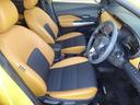 前席はホールド性の良い大きめなシートで、ロングドライブやワインディングでも疲れにくく快適です。