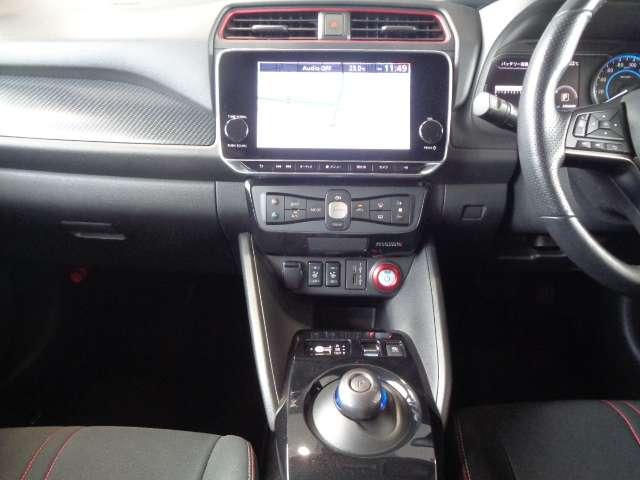 リーフ ニスモ 純正メモリーナビ アラウンドビューモニター LEDヘッドライト プロパイロット エマージェンシーブレーキ サイド・カーテンエアバッグ 寒冷地仕様 ワンオーナー ETC2.0 スマートルームミラー(6枚目)