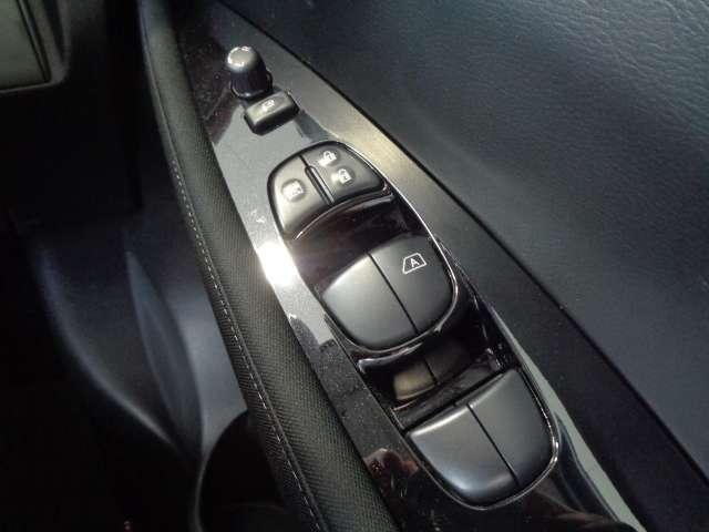 リーフ ニスモ 純正メモリーナビ アラウンドビューモニター LEDヘッドライト プロパイロット エマージェンシーブレーキ サイド・カーテンエアバッグ 寒冷地仕様 ワンオーナー ETC2.0 スマートルームミラー(16枚目)