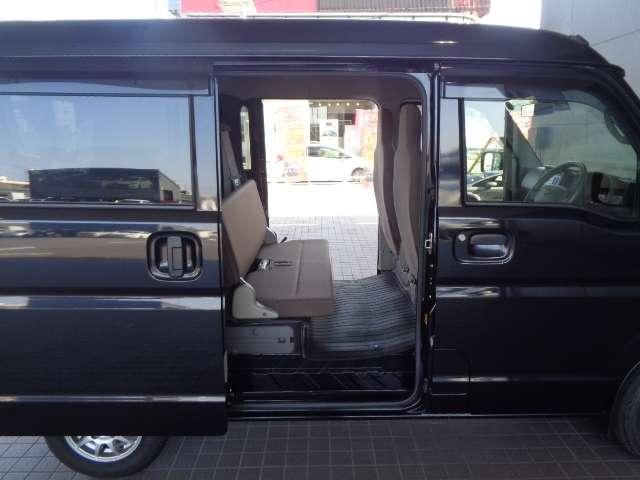 NV100クリッパーバン DX GLエマージェンシーブレーキパッケージ エマージェンシーブレーキ ハイルーフ キーレスシステム 両側スライドドア ワンオーナー車 パワーウィンドウ 純正CDオーディオ アルミホイール(14枚目)