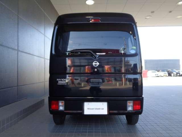 NV100クリッパーバン DX GLエマージェンシーブレーキパッケージ エマージェンシーブレーキ ハイルーフ キーレスシステム 両側スライドドア ワンオーナー車 パワーウィンドウ 純正CDオーディオ アルミホイール(20枚目)