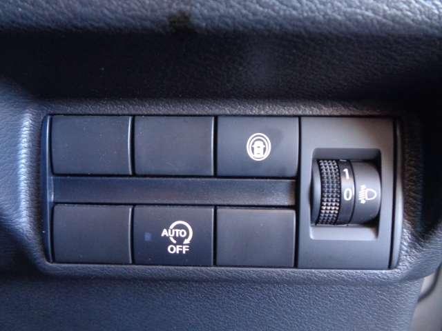 デイズ 660 ハイウェイスターX 純正メモリーナビ ブレーキサポート 全周囲カメラ LED イモビライザー 1オーナー インテリジェントキー バックカメラ ナビTV アイドリングストップ オートエアコン デュアルエアバッグ 記録簿 アルミホイール(17枚目)