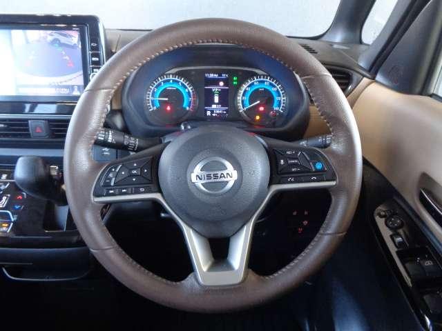 ルークス ６６０　ハイウェイスターＸ　プロパイロット　エディション　純正メモリーナビ　左右パワースライドドア　アイドリング　イモビ　パノラマモニター　助手席エアバッグ　衝突軽減ブレーキ　ＰＷ　ナビ＆ＴＶ　１セグ　ＬＥＤヘッドライト　ＬＤＷ　スマートキー　ＥＴＣ　ドライブレコーダー　ＰＳ（5枚目）