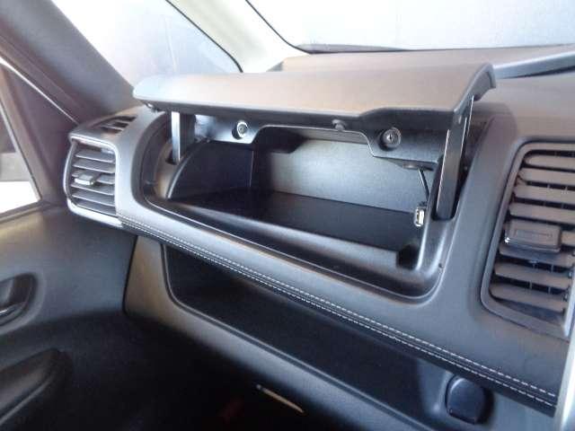 セレナ ｅ－パワー　ハイウェイスターＶ　純正メモリーナビ　アラウンドビューモニター　両側ハンズフリーパワースライドＤ　プロパイロット　スマートルームミラー　ＥＴＣ付　ＬＥＤヘッドライト　インテリジェントキー　ワンオーナー　ドライブレコーダー（11枚目）