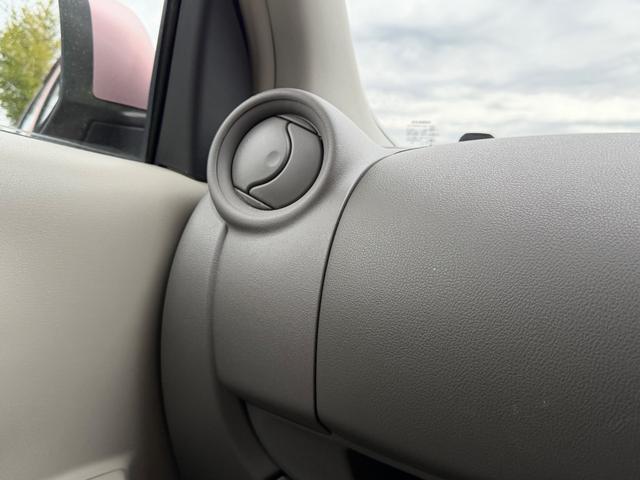 マーチ 1.2 X インテリジェントキー/ETC/CDデッキ/禁煙車 イモビ 1オーナー ABS 助手席エアバッグ キーレスエントリー ETC スマートキー 運転席エアバッグ PS PW マニュアルエアコン 禁煙車(27枚目)