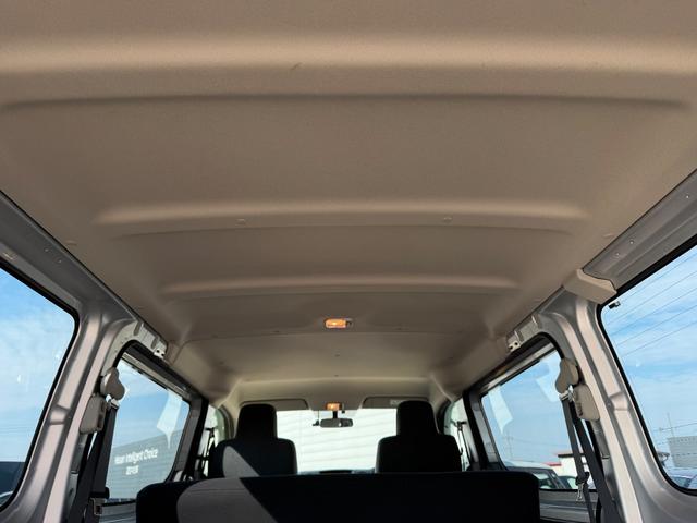 NV350キャラバンバン 2.0 DX ロングボディ 純正メモリーナビゲーション アルミホイール ブレーキサポート 禁煙 助手席エアバック メモリナビ 整備記録簿 キーレスリモコン パワーウインド ワンセグ ETC車載器 ドライブレコーダー AC エアバック PS ナビTV(33枚目)