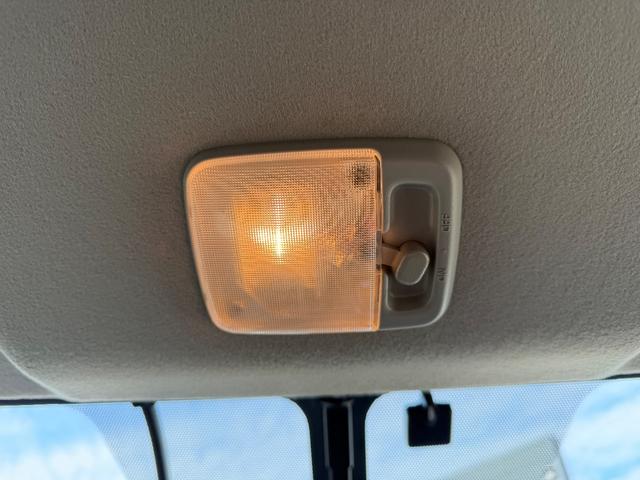 NV350キャラバンバン 2.0 DX ロングボディ 純正メモリーナビゲーション アルミホイール ブレーキサポート 禁煙 助手席エアバック メモリナビ 整備記録簿 キーレスリモコン パワーウインド ワンセグ ETC車載器 ドライブレコーダー AC エアバック PS ナビTV(38枚目)