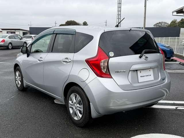 ノート 1.2 X 純正メモリーナビゲーション/TV/インテリジ 禁煙 1オーナー車 記録簿付き スマトキー セキュリティーアラーム キーレス 運転席助手席エアバッグ ナビTV ワンセグ エアコン パワーウィンドウ パワーステアリング ABS メモリーナビ(7枚目)