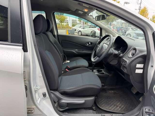 ノート 1.2 X 純正メモリーナビゲーション/TV/インテリジ 禁煙 1オーナー車 記録簿付き スマトキー セキュリティーアラーム キーレス 運転席助手席エアバッグ ナビTV ワンセグ エアコン パワーウィンドウ パワーステアリング ABS メモリーナビ(11枚目)