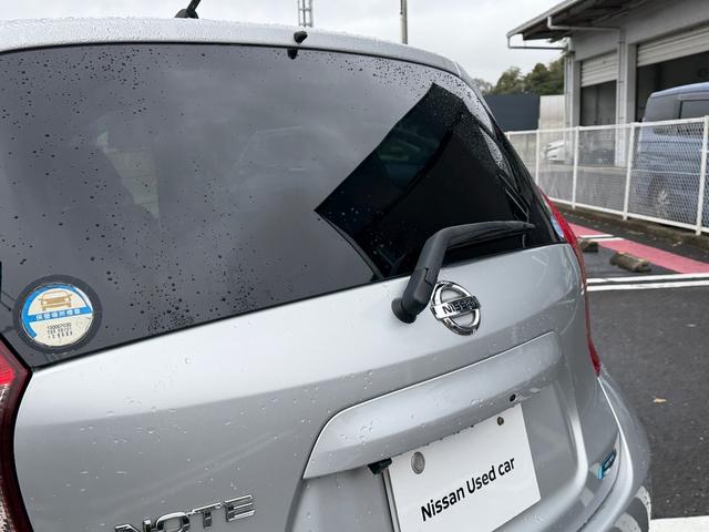 ノート 1.2 X 純正メモリーナビゲーション/TV/インテリジ 禁煙 1オーナー車 記録簿付き スマトキー セキュリティーアラーム キーレス 運転席助手席エアバッグ ナビTV ワンセグ エアコン パワーウィンドウ パワーステアリング ABS メモリーナビ(23枚目)