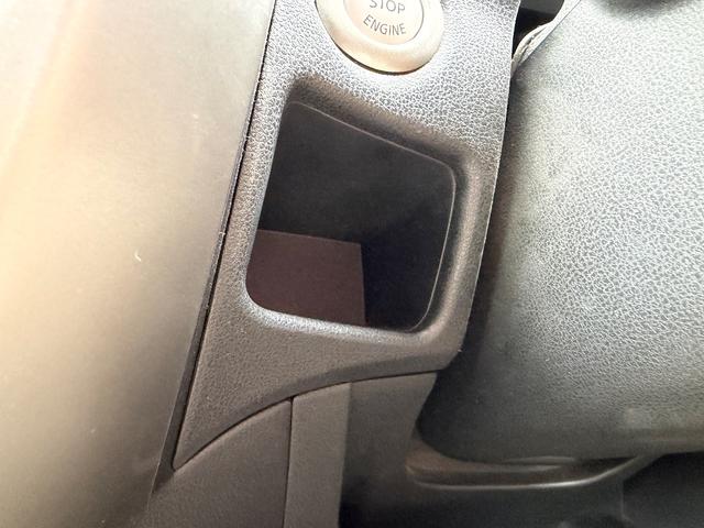 ノート 1.2 X 純正メモリーナビゲーション/TV/インテリジ 禁煙 1オーナー車 記録簿付き スマトキー セキュリティーアラーム キーレス 運転席助手席エアバッグ ナビTV ワンセグ エアコン パワーウィンドウ パワーステアリング ABS メモリーナビ(25枚目)