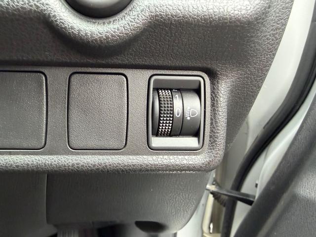 ノート 1.2 X 純正メモリーナビゲーション/TV/インテリジ 禁煙 1オーナー車 記録簿付き スマトキー セキュリティーアラーム キーレス 運転席助手席エアバッグ ナビTV ワンセグ エアコン パワーウィンドウ パワーステアリング ABS メモリーナビ(35枚目)