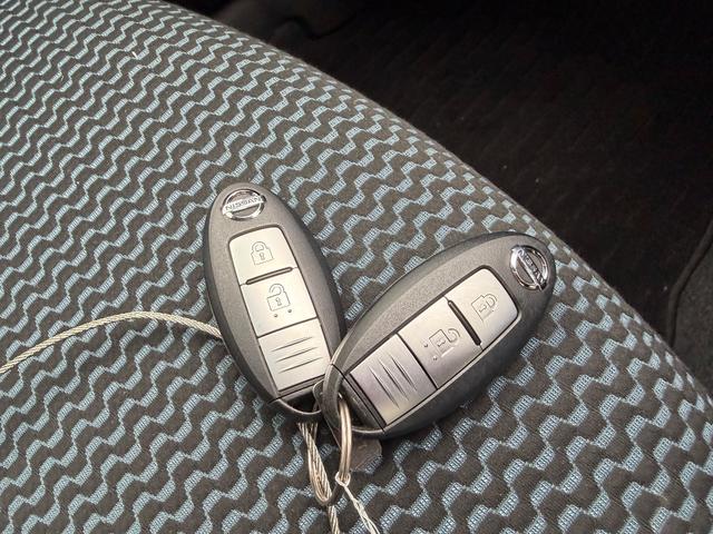 ノート 1.2 X 純正メモリーナビゲーション/TV/インテリジ 禁煙 1オーナー車 記録簿付き スマトキー セキュリティーアラーム キーレス 運転席助手席エアバッグ ナビTV ワンセグ エアコン パワーウィンドウ パワーステアリング ABS メモリーナビ(46枚目)