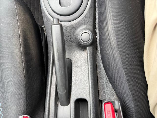 ノート 1.2 X 純正メモリーナビゲーション/TV/インテリジ 禁煙 1オーナー車 記録簿付き スマトキー セキュリティーアラーム キーレス 運転席助手席エアバッグ ナビTV ワンセグ エアコン パワーウィンドウ パワーステアリング ABS メモリーナビ(49枚目)