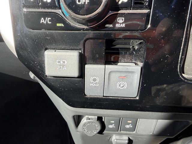 ルーミー 1.0 カスタム G-T 純正メモリーナビゲーション/ 助手席エアバック 禁煙 両側オートスライドドア スマートキープッシュスタート LEDライト クルコン ワンセグテレビ 点検記録簿 ETC付 アルミホイール キーレス ドラレコ ナビ&TV エアバッグ(30枚目)