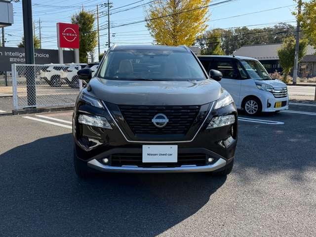 エクストレイル 1.5 G e-4ORCE 4WD純正メモリーナビゲーション ガラスルーフ 1オーナー パークアシスト 禁煙 LEDヘッドランプ ナビTV スマートキー レーダークルーズ LKA キーフリー ETC 4WD アルミホイール メモリーナビ 記録簿 バックカメラ(3枚目)