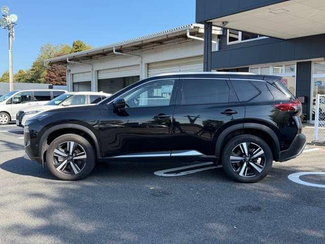 エクストレイル 1.5 G e-4ORCE 4WD純正メモリーナビゲーション ガラスルーフ 1オーナー パークアシスト 禁煙 LEDヘッドランプ ナビTV スマートキー レーダークルーズ LKA キーフリー ETC 4WD アルミホイール メモリーナビ 記録簿 バックカメラ(9枚目)