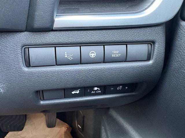 ヘッドアップディスプレイ　ハンドル支援スイッチ　オートバックドア　ＡＣ電源