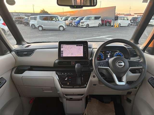 ルークス ６６０　Ｘ　純正メモリーナビゲーション／フルセグＴＶ／ア　アラモニ　前後衝突軽減ブレーキ　禁煙　スマートキー　定期点検記録簿　キーフリー　ｉ－ｓｔｏｐ　フルオートエアコン　パワーウインドウ　ＬＥＤ　バックカメラ　盗難防止　カーテンエアバッグ　Ｗエアバック（4枚目）