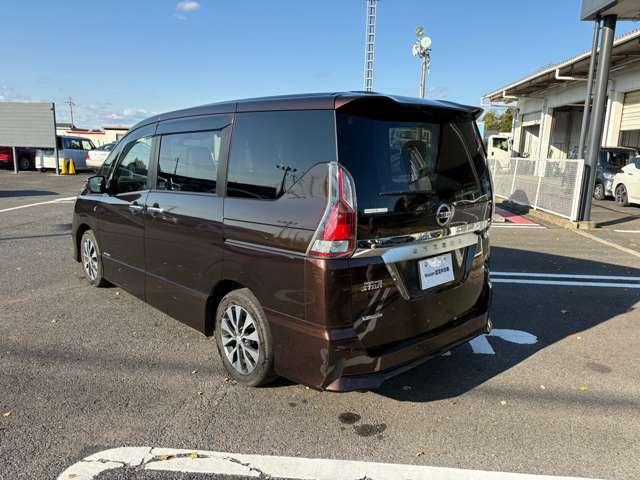 セレナ ２．０　ハイウェイスター　純正メモリーナビゲーション／フルセグＴＶ／ア　スマートキー＆プッシュスタート　メモリーナビゲーション　ＬＥＤ　キーレス　禁煙　ナビＴＶ　点検記録簿　ＥＴＣ車載器　ダブルエアバック　ワンセグテレビ　アルミホイル　ＡＢＳ　ドライブレコーダー　エアコン（6枚目）