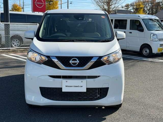 デイズ ６６０　Ｘ　社外ＣＤデッキ／インテリジェントキー／オート　踏み間違え防止　禁煙　スマートキー　バックカメラ　アイドリングストップ　キーレス　フルオートエアコン　ＷＡＢ　記録簿　運転席エアバック　サイドエアバッグ　ＰＳ　アルミホイール　ＡＢＳ　パワーウィンドウ（3枚目）