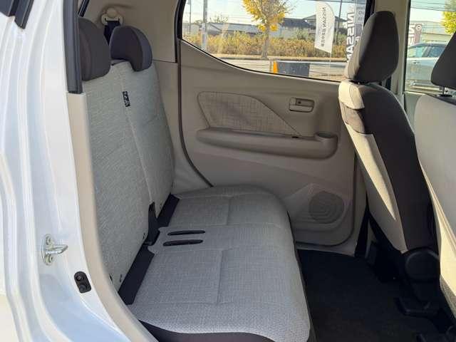 デイズ ６６０　Ｘ　社外ＣＤデッキ／インテリジェントキー／オート　踏み間違え防止　禁煙　スマートキー　バックカメラ　アイドリングストップ　キーレス　フルオートエアコン　ＷＡＢ　記録簿　運転席エアバック　サイドエアバッグ　ＰＳ　アルミホイール　ＡＢＳ　パワーウィンドウ（11枚目）