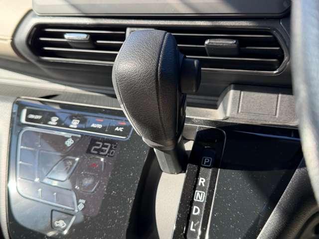 デイズ ６６０　Ｘ　社外ＣＤデッキ／インテリジェントキー／オート　踏み間違え防止　禁煙　スマートキー　バックカメラ　アイドリングストップ　キーレス　フルオートエアコン　ＷＡＢ　記録簿　運転席エアバック　サイドエアバッグ　ＰＳ　アルミホイール　ＡＢＳ　パワーウィンドウ（17枚目）