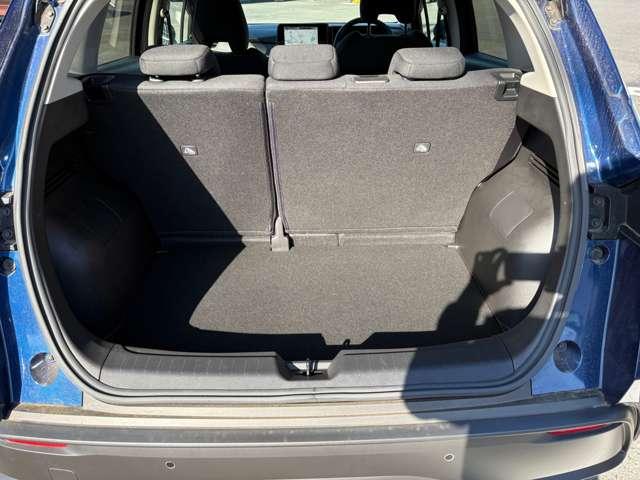 ノート １．２　Ｘ　純正メモリーナビゲーション／フルセグＴＶ／ア　リアカメラ　衝突被害軽減ブレ－キ　全方位カメラ　ＥＴＣ付　禁煙車　ＬＥＤヘッドライト　インテリジェントキー　ドラレコ　整備記録簿　盗難防止システム　ワンセグＴＶ　ＴＶナビ　サイドカメラ　メモリーナビ（10枚目）