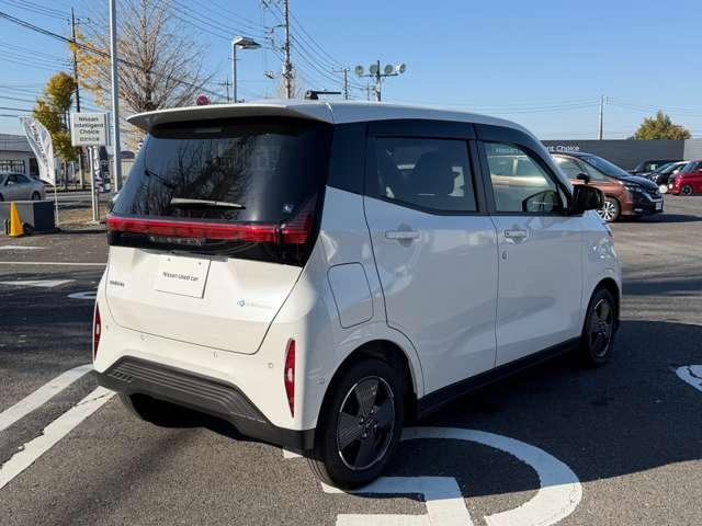 サクラ Ｘ　ワイド保証１年付（期間中走行距離無制限）　アラウンドヴューモニター　運転席エアバック　ＡＡＣ　ＬＥＤヘッドランプ　スマートキー　ＥＴＣ　盗難防止システム　禁煙車　キーレスエントリー　ワンオーナー　バックモニター　パワーステアリング　ＡＢＳ（2枚目）