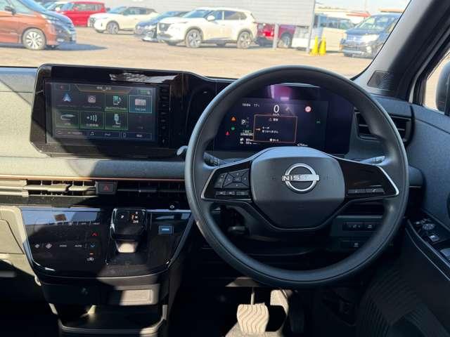 サクラ Ｘ　ワイド保証１年付（期間中走行距離無制限）　アラウンドヴューモニター　運転席エアバック　ＡＡＣ　ＬＥＤヘッドランプ　スマートキー　ＥＴＣ　盗難防止システム　禁煙車　キーレスエントリー　ワンオーナー　バックモニター　パワーステアリング　ＡＢＳ（4枚目）