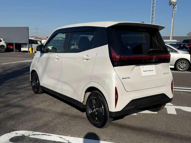 サクラ Ｘ　ワイド保証１年付（期間中走行距離無制限）　アラウンドヴューモニター　運転席エアバック　ＡＡＣ　ＬＥＤヘッドランプ　スマートキー　ＥＴＣ　盗難防止システム　禁煙車　キーレスエントリー　ワンオーナー　バックモニター　パワーステアリング　ＡＢＳ（7枚目）