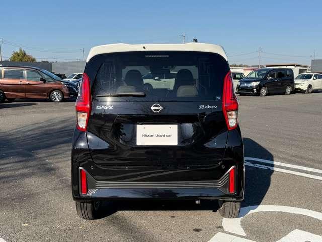 デイズ ６６０　ボレロ　純正ナビゲーション／フルセグＴＶ／アラウンド　全周囲モニター　禁煙車　メモリーナビ　ドライブレコーダー　フルオートエアコン　スマートキー　Ｗエアバック　アイドリングストップ　ＥＴＣ　衝突回避支援（5枚目）