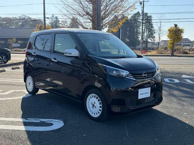 デイズ ６６０　ボレロ　純正ナビゲーション／フルセグＴＶ／アラウンド　全周囲モニター　禁煙車　メモリーナビ　ドライブレコーダー　フルオートエアコン　スマートキー　Ｗエアバック　アイドリングストップ　ＥＴＣ　衝突回避支援（8枚目）