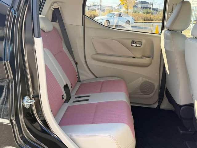 デイズ ６６０　ボレロ　純正ナビゲーション／フルセグＴＶ／アラウンド　全周囲モニター　禁煙車　メモリーナビ　ドライブレコーダー　フルオートエアコン　スマートキー　Ｗエアバック　アイドリングストップ　ＥＴＣ　衝突回避支援（11枚目）