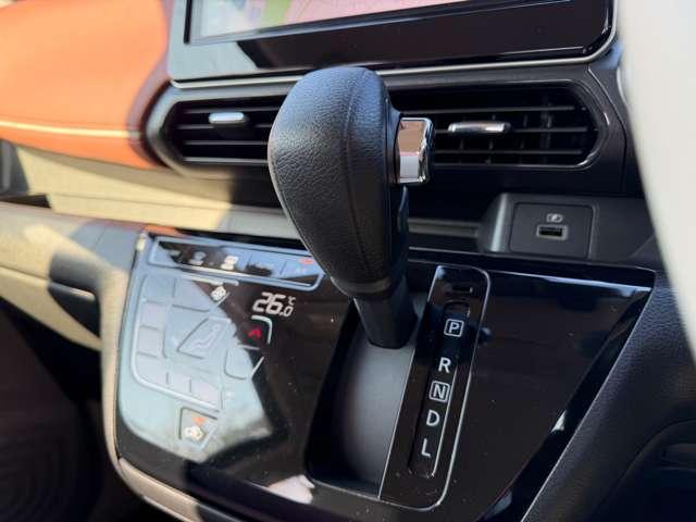 デイズ ６６０　ボレロ　純正ナビゲーション／フルセグＴＶ／アラウンド　全周囲モニター　禁煙車　メモリーナビ　ドライブレコーダー　フルオートエアコン　スマートキー　Ｗエアバック　アイドリングストップ　ＥＴＣ　衝突回避支援（17枚目）