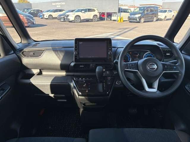 ルークス ６６０　ハイウェイスターＸ　プロパイロット　エディション　純正メモリーナビゲーション／フルセグＴＶ／プ　左右パワースライドドア　アイドリング　イモビ　パノラマモニター　助手席エアバッグ　衝突軽減ブレーキ　ＰＷ　ナビ＆ＴＶ　１セグ　禁煙　ＬＥＤヘッドライト　ＬＤＷ　ＥＴＣ　ドライブレコーダー　バックカメラ（4枚目）