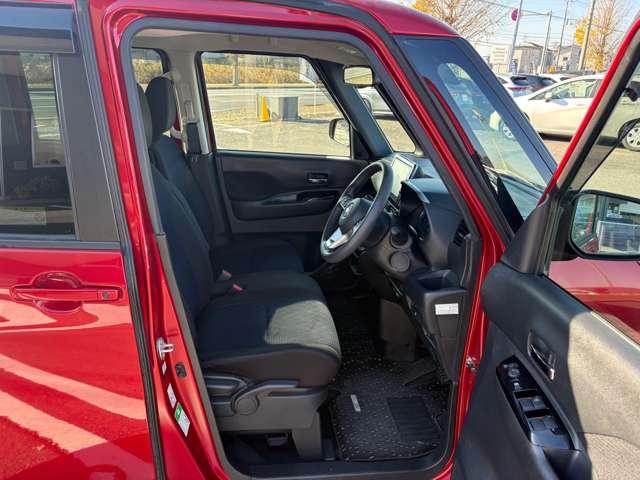 ルークス ６６０　ハイウェイスターＸ　プロパイロット　エディション　純正メモリーナビゲーション／フルセグＴＶ／プ　左右パワースライドドア　アイドリング　イモビ　パノラマモニター　助手席エアバッグ　衝突軽減ブレーキ　ＰＷ　ナビ＆ＴＶ　１セグ　禁煙　ＬＥＤヘッドライト　ＬＤＷ　ＥＴＣ　ドライブレコーダー　バックカメラ（11枚目）