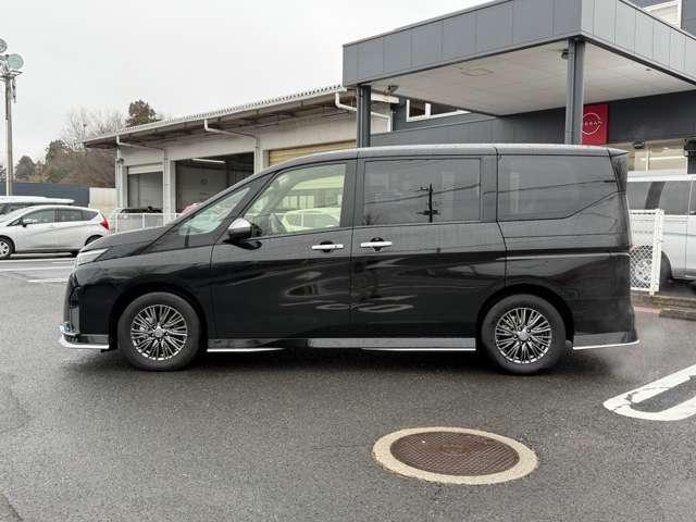 セレナ １．４　ｅ－ＰＯＷＥＲＡＵＴＥＣＨ純正メモリーナビゲーション　スマートキー　アラウンドモニター　車線逸脱警報　ＬＥＤライト　ワンオーナー　両側パワースライドドア　禁煙　バックモニター　メモリーナビ　ＥＴＣ　記録簿　アルミホイール　レーダークルーズ（15枚目）