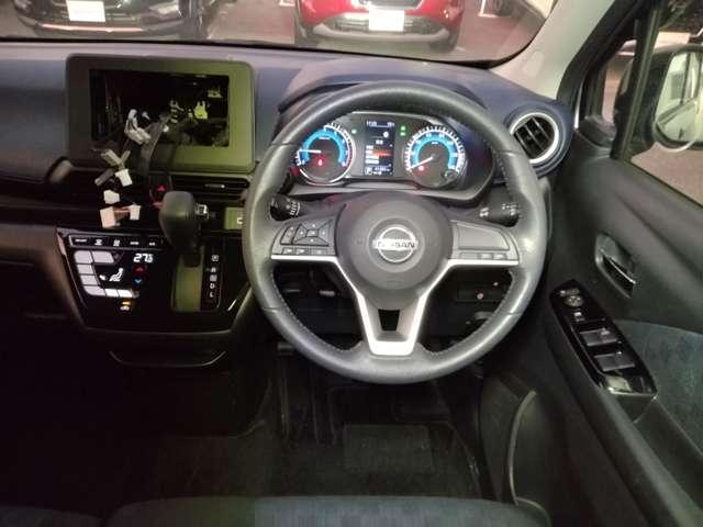 デイズ ハイウェイスター　Ｘ　アラウンドビューモニター（ルームミラー表示）　ＬＥＤヘッドライト＆ＬＥＤフォグランプ　ハイビームアシスト　オートエアコン　エマブレ　車線逸脱　踏み間違い　障害物ソナー　ＳＯＳスイッチ（4枚目）