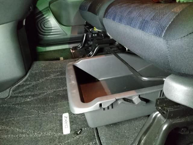 デイズ ハイウェイスター　Ｘ　アラウンドビューモニター（ルームミラー表示）　ＬＥＤヘッドライト＆ＬＥＤフォグランプ　ハイビームアシスト　オートエアコン　エマブレ　車線逸脱　踏み間違い　障害物ソナー　ＳＯＳスイッチ（26枚目）
