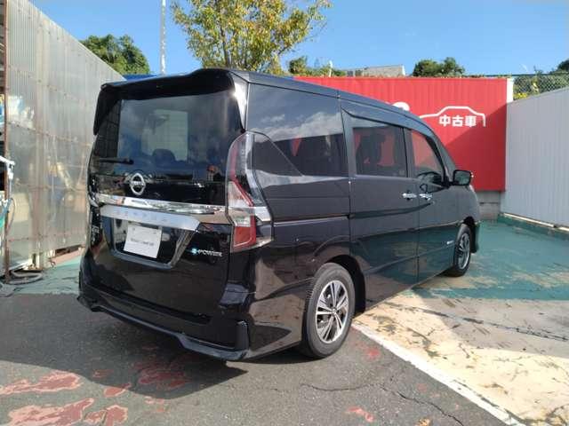 セレナ ｅ－パワー　ハイウェイスターＶ　１．２　ｅ－ＰＯＷＥＲ　ハイウェイスターＶ　プロパイロット　全周囲カメラ　純正１０インチナビ　両側電動スライドドア（ハンズフリー機能付き）　ＬＥＤヘッドライト＆フォグ　前後ドラレコ　ＥＴＣ　エマブレ（2枚目）