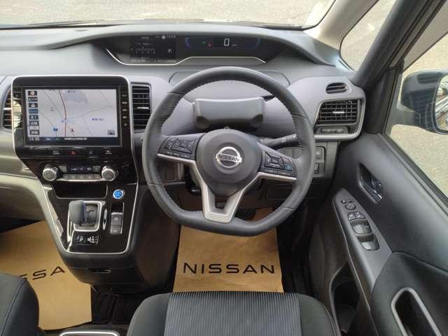 セレナ ｅ－パワー　ハイウェイスターＶ　１．２　ｅ－ＰＯＷＥＲ　ハイウェイスターＶ　プロパイロット　全周囲カメラ　純正１０インチナビ　両側電動スライドドア（ハンズフリー機能付き）　ＬＥＤヘッドライト＆フォグ　前後ドラレコ　ＥＴＣ　エマブレ（4枚目）