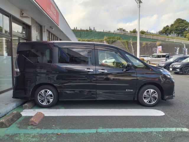 セレナ ｅ－パワー　ハイウェイスターＶ　１．２　ｅ－ＰＯＷＥＲ　ハイウェイスターＶ　プロパイロット　全周囲カメラ　純正１０インチナビ　両側電動スライドドア（ハンズフリー機能付き）　ＬＥＤヘッドライト＆フォグ　前後ドラレコ　ＥＴＣ　エマブレ（30枚目）