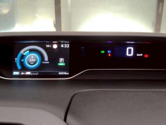 セレナ 1.2 e-POWER ハイウェイスター V 純正10インチナビ 純正11インチ後席モニタ 360°カメラ エマジェンシーブレーキ 1オナ スマキー バックカメラ 禁煙 LED レーンアシスト 点検記録簿付 ETC ドラレコ イモビ サイドカーテンエアバック フルオートエアコン エアバック(5枚目)