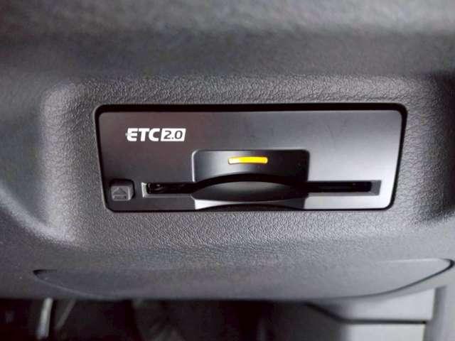 エクストレイル X e-4ORCE エクストリーマーX 当社試乗車を販売 4WD プロパイロット 純正12.3インチナビ 全周囲カメラ LEDヘッドライト&フォグ リヤフォグ 電動シート 前後シートヒーター ステアヒーター 電動リヤゲート SOSスイッチ(12枚目)