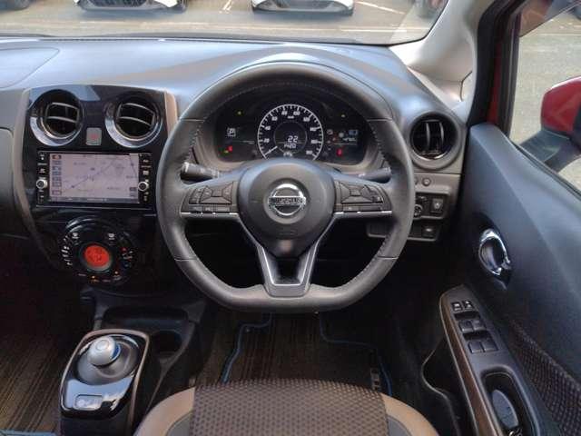 ノート e-パワー メダリスト 車間距離レーダー付オートクルーズ 純正ナビMM318D-W アラウンドビューモニター ドラレコ ETC インテリルームミラー LEDヘッドライト&フォグ オートエアコン ドライブモードセレクトスイッチ(4枚目)